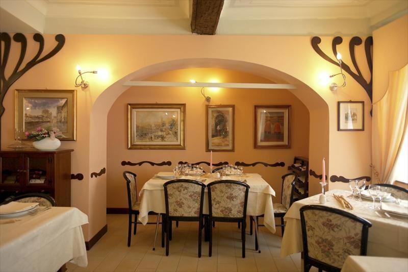 Albergo Badellino 브라 외부 사진